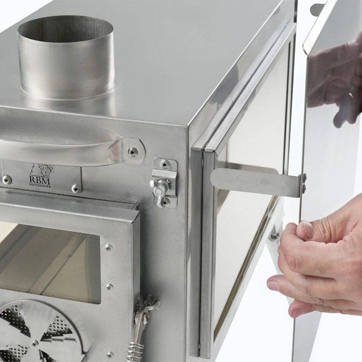 RBM Small Wood Stove With Fire-Resistant Glass «Caminus S»